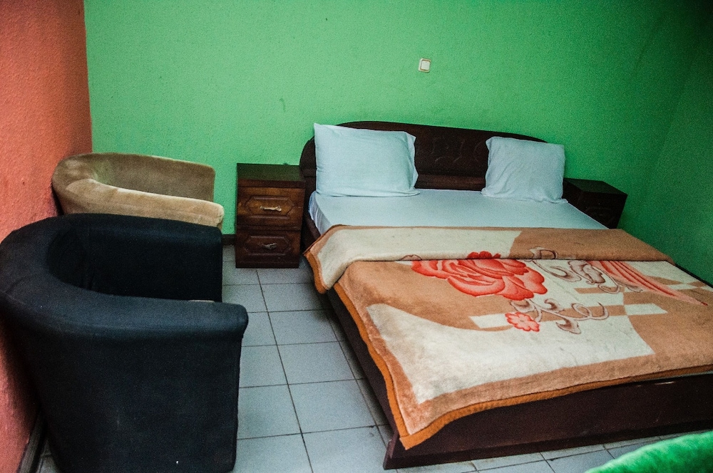 Alfoscar Hotel & Suites 14/26