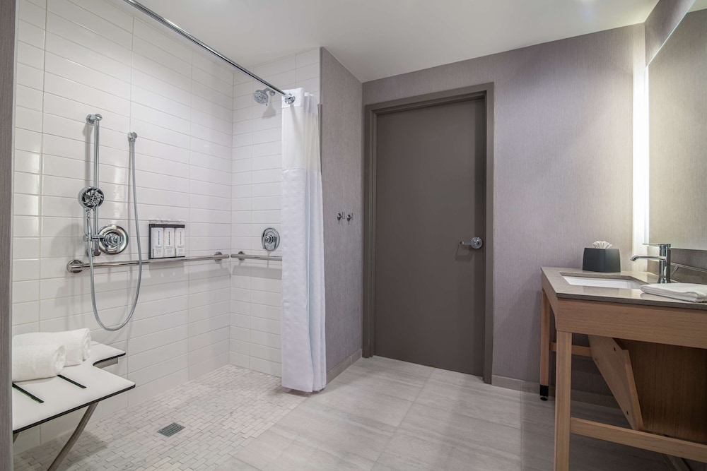 Hyatt Place Newark/Silicon Valley 61/64