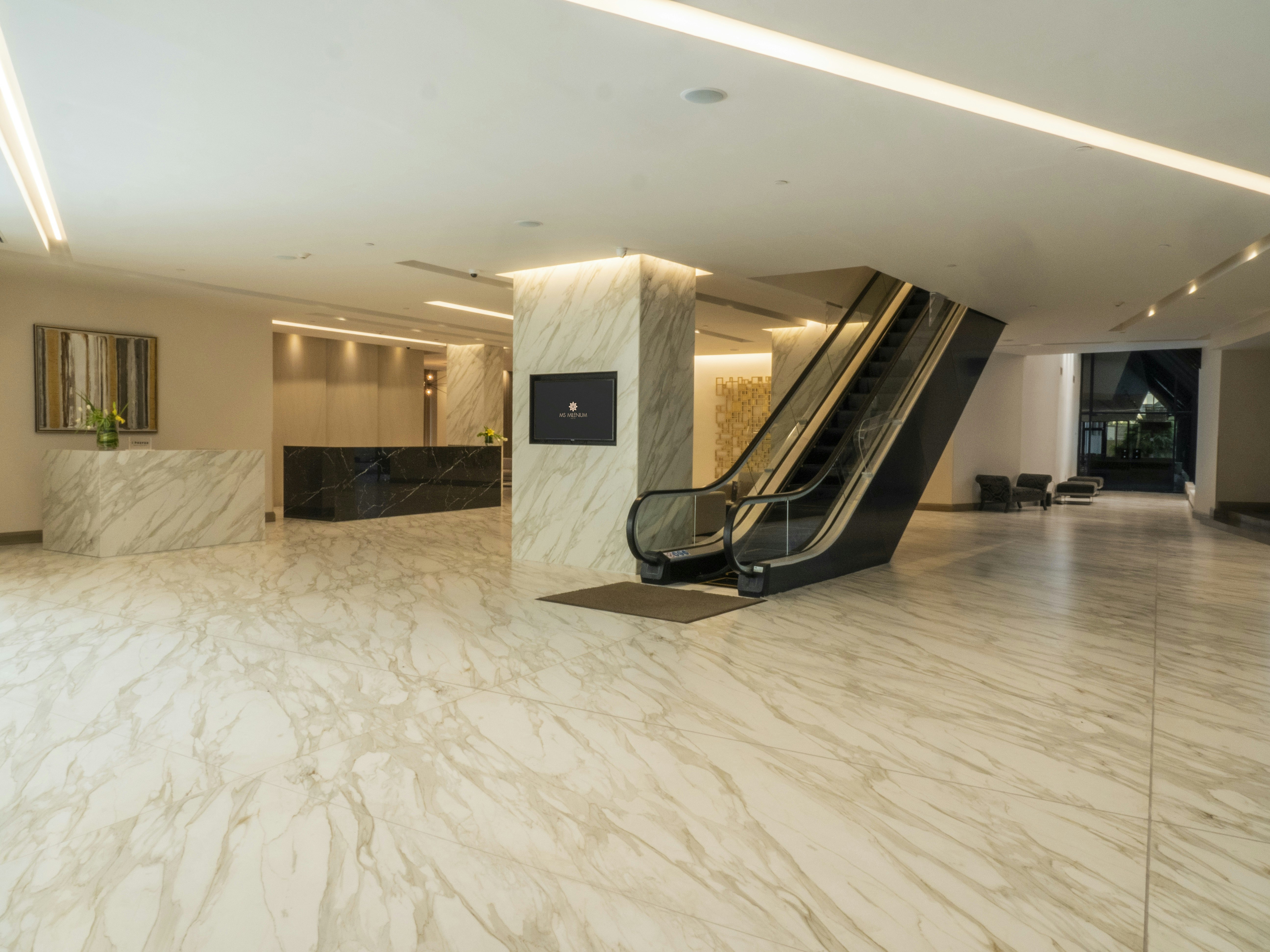 MS Milenium Monterrey Curio Collection by Hilton 14/77