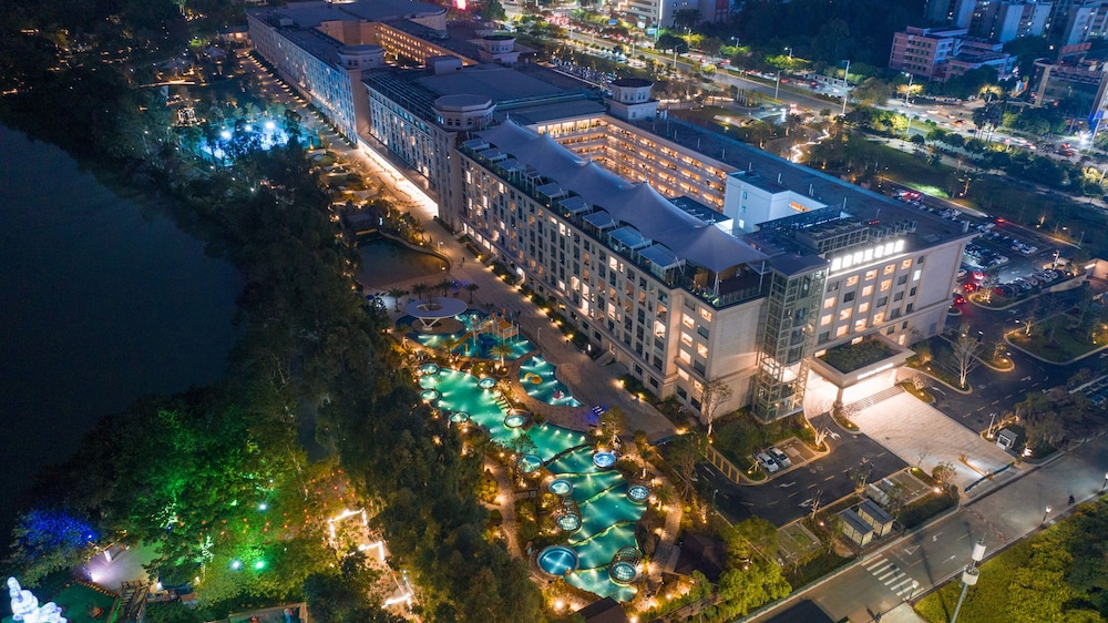 Wyndham Grand Zhaoqing Downtown 4/47