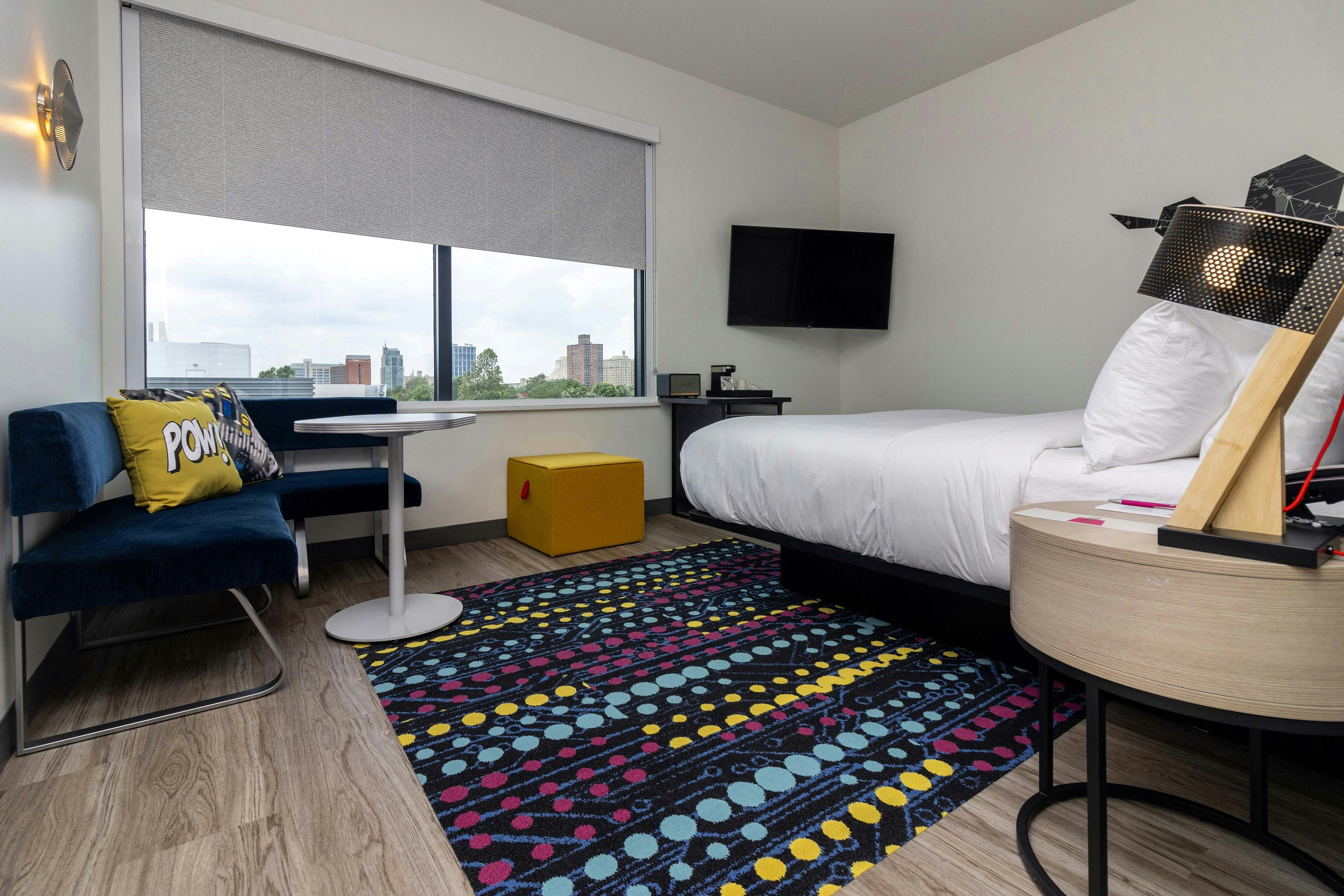 Room, King Bed