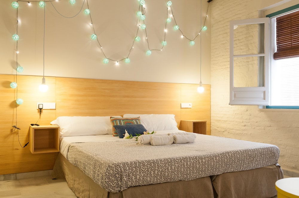 The Nomad Hostel 14/77