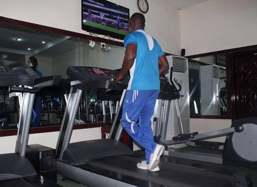 Barcelona Hotels Abuja 24/50