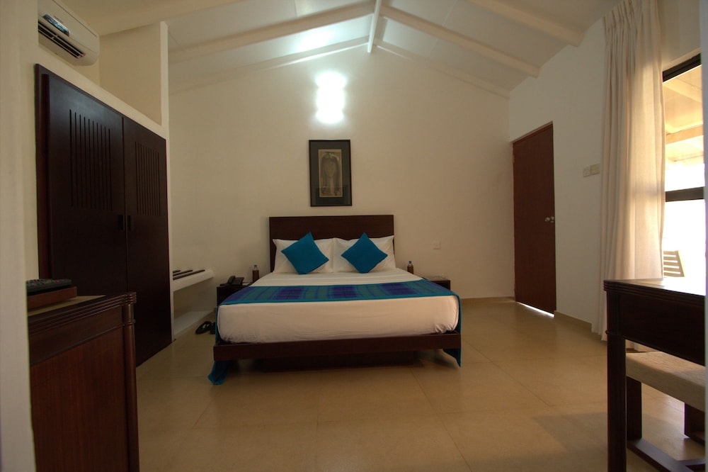 Room at AMAGI BEACH, MARAWILA