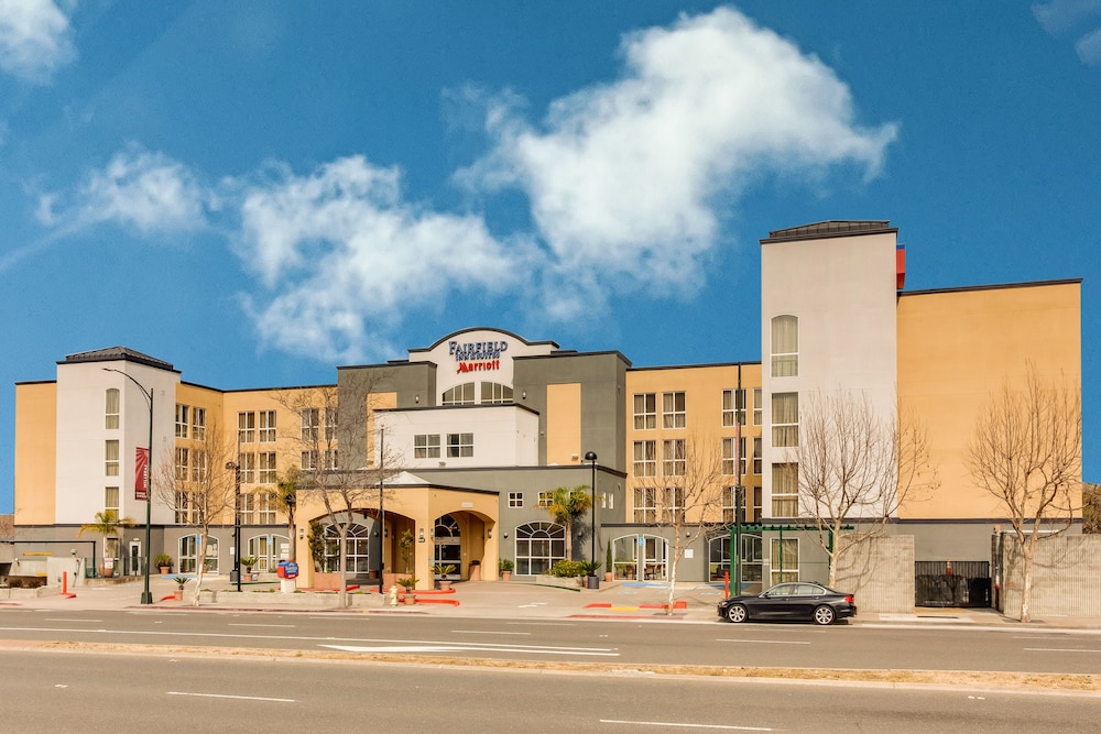 Fairfield Inn & Suites San Francisco Airport/Millbrae 2/34