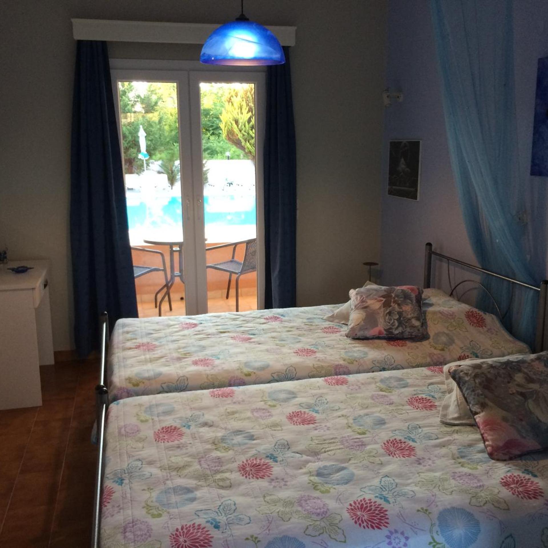 studio, Sausan Hotel 6/10