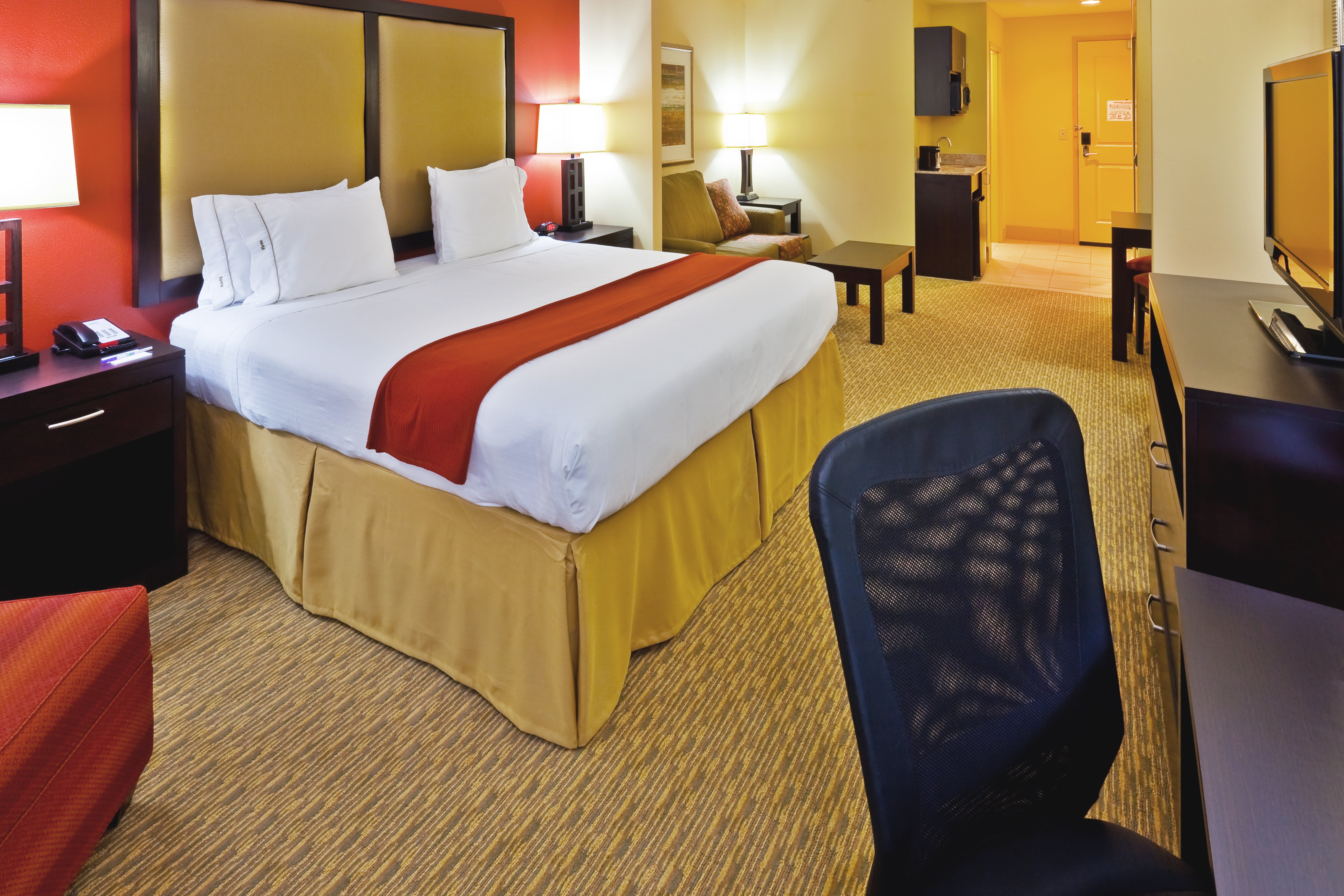 Holiday Inn Express Hotel and Suites Nashville-Opryland 28/64