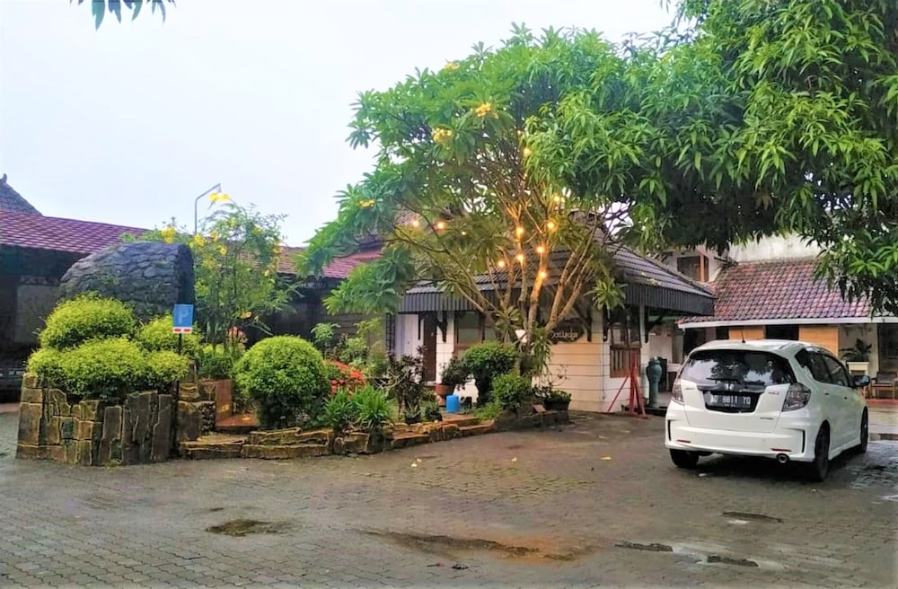 Hotel Perdana by ZUZU 57/65