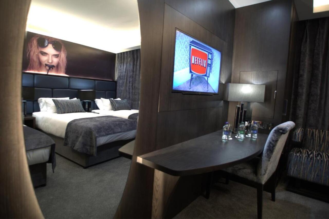 The Residence Hotel 13/15
