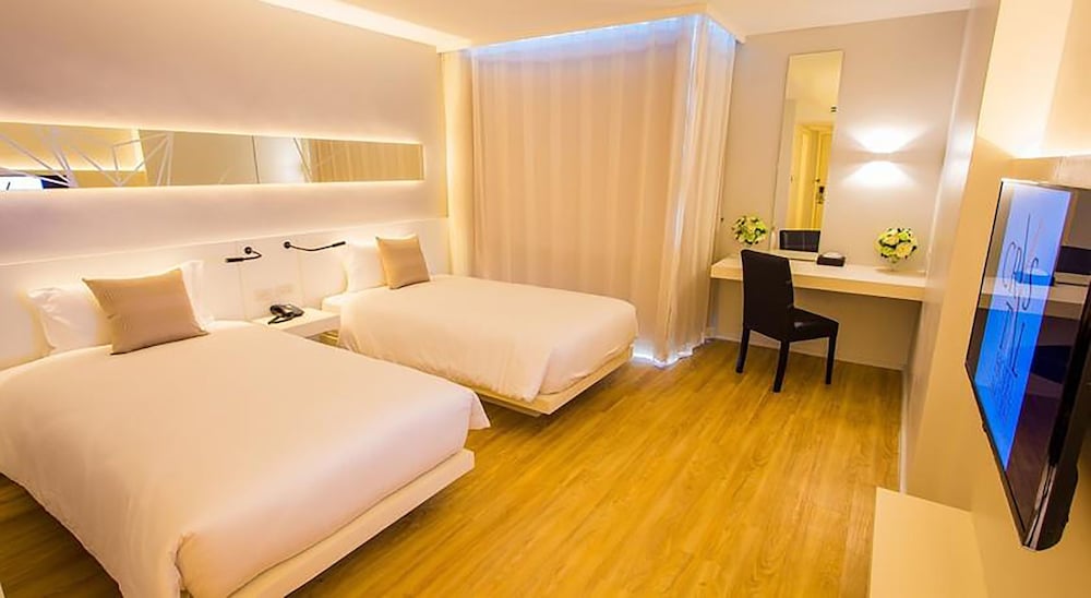 Crystal Hotel Hat Yai 13/54