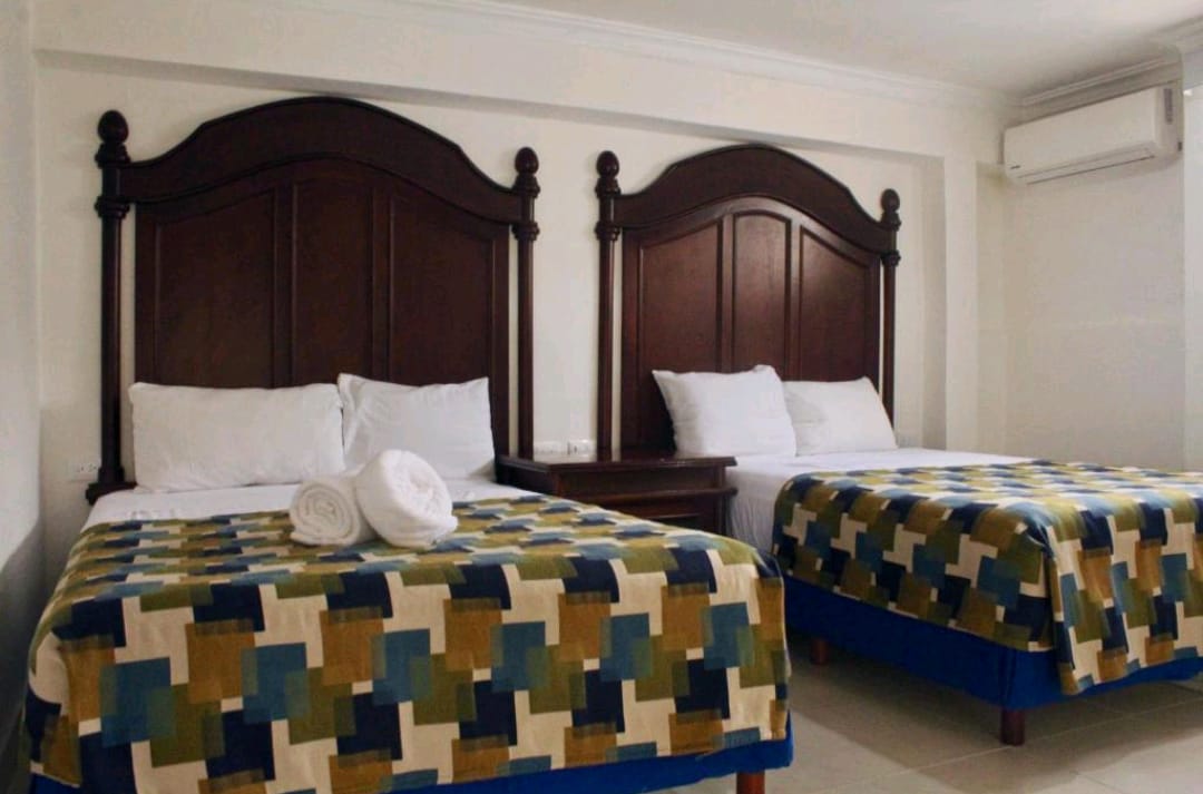DELUXE, DOUBLE BED