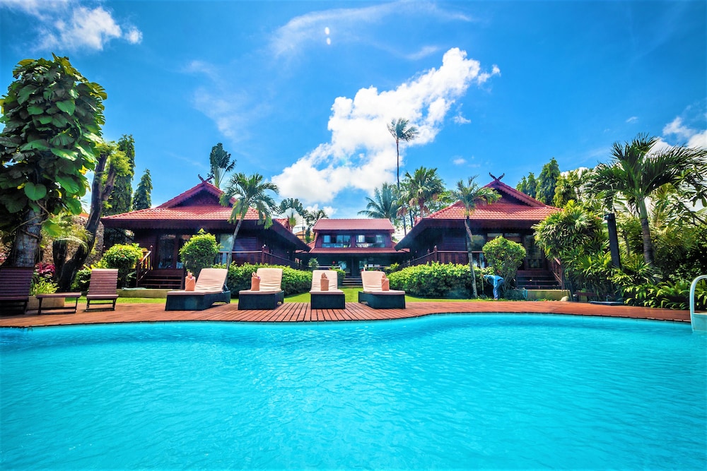 Erawan Villa Hotel 46/50