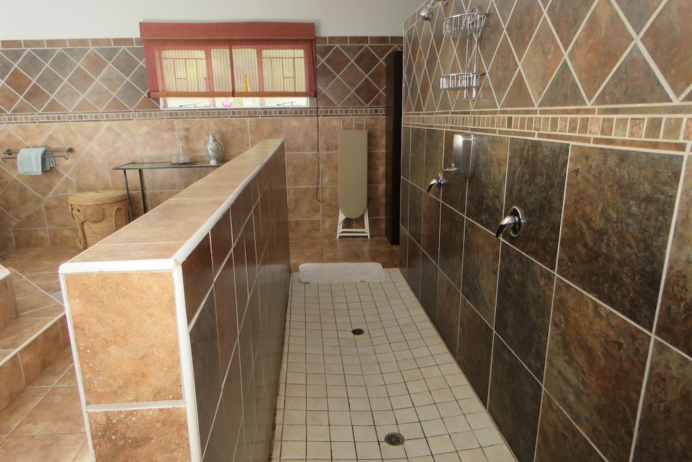 Destiny Inn Lodge 38/40
