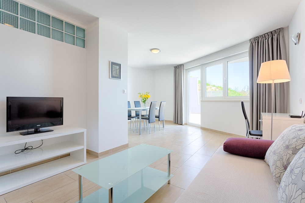 Adriatic Queen Apartments 65/81