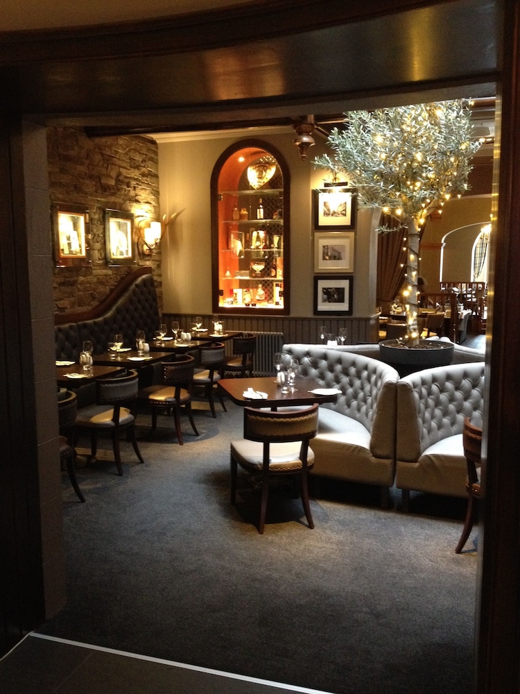 Golden Lion Hotel Stirling 26/50