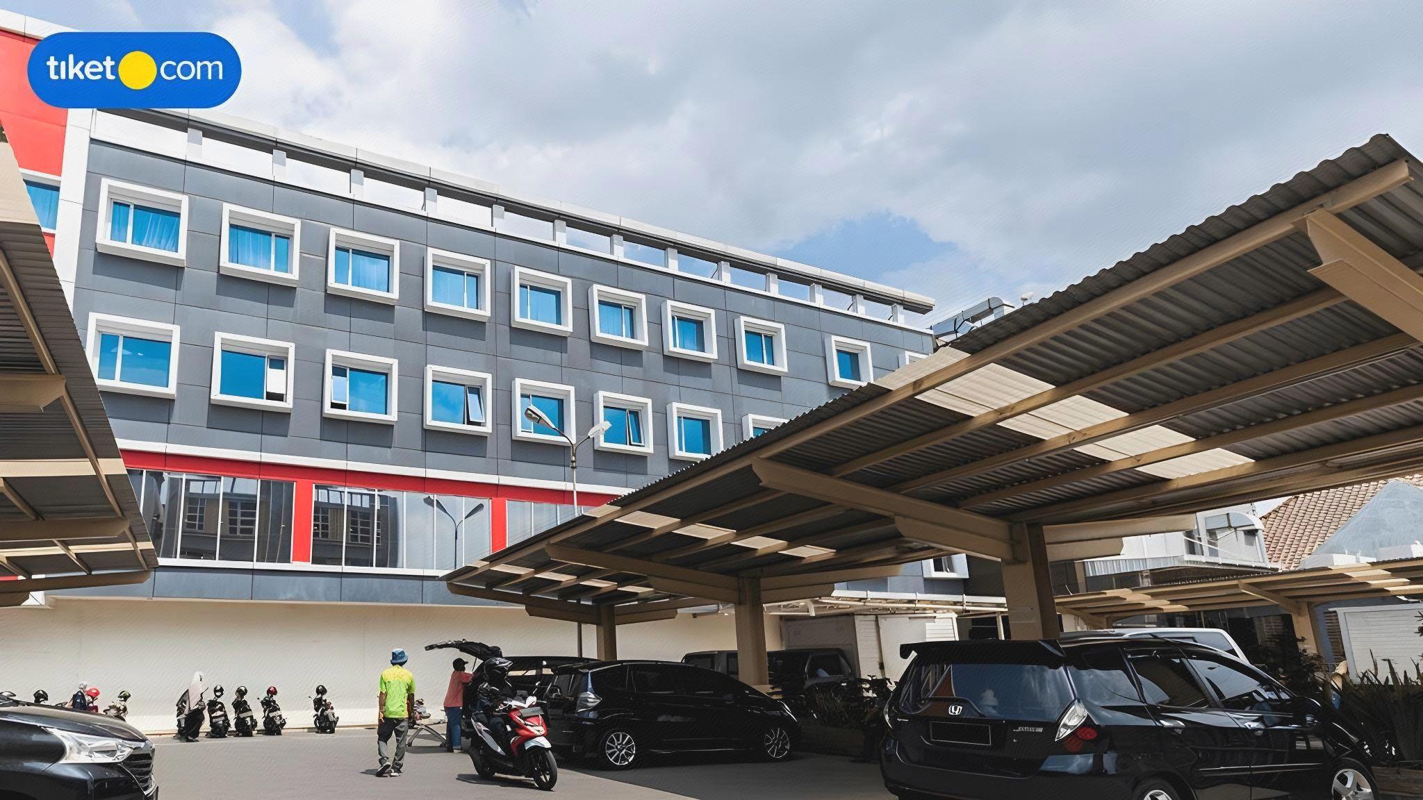 Grand Impression Hotel Medan 3/25