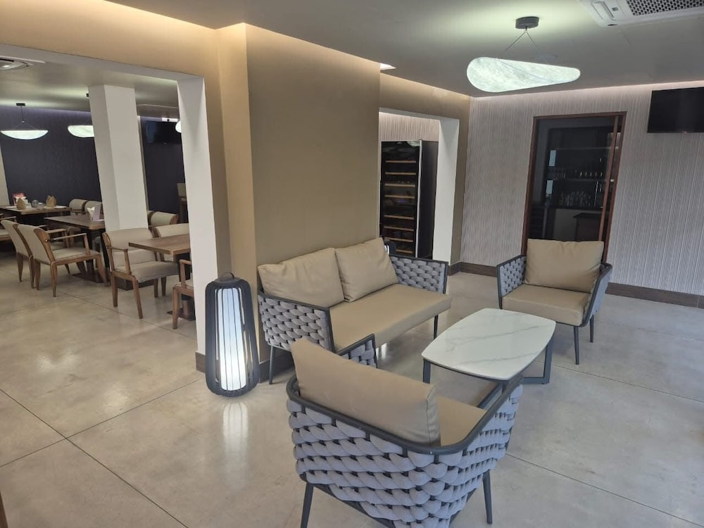 Rajarata Hotels 29/50