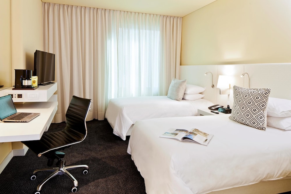ECONOMY, TWIN BEDS