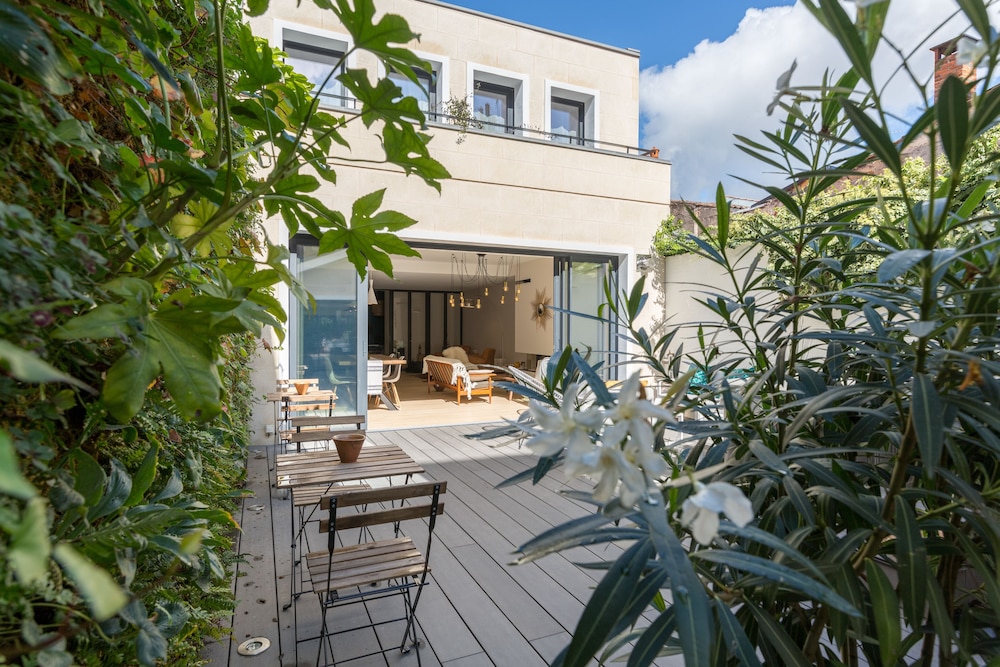 La Maison Odeia 25/30