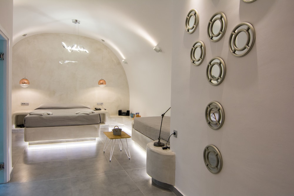 Nefeli Homes 3/50