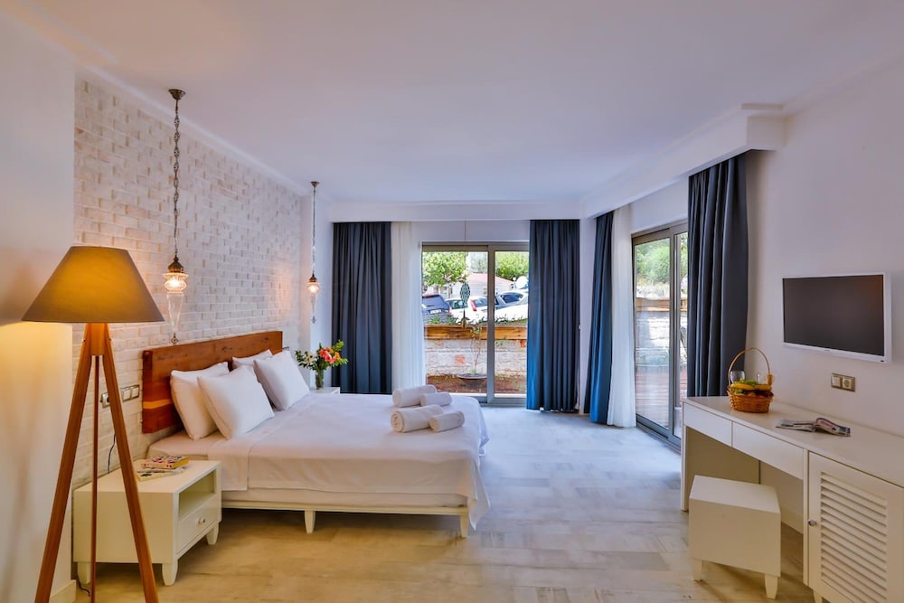 Arnna Hotel 37/67