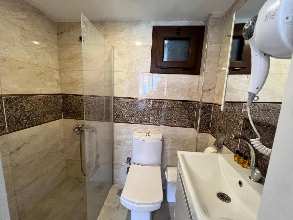 Giritli Rum Meyhanesi Butik Otel 45/48