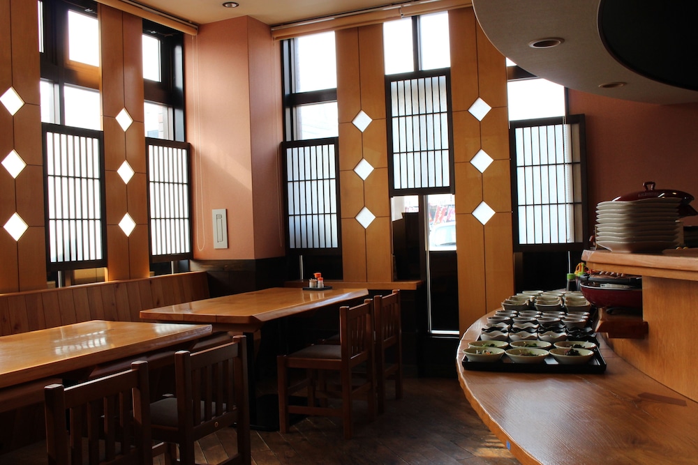restaurant cafeteria