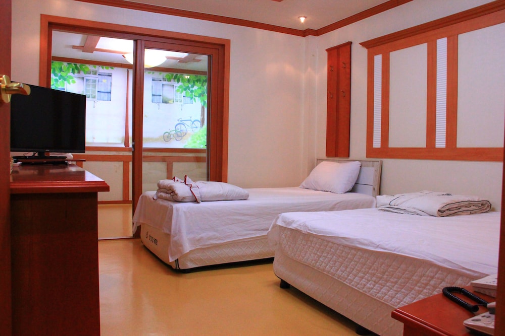 Gaeul Hotel 10/44