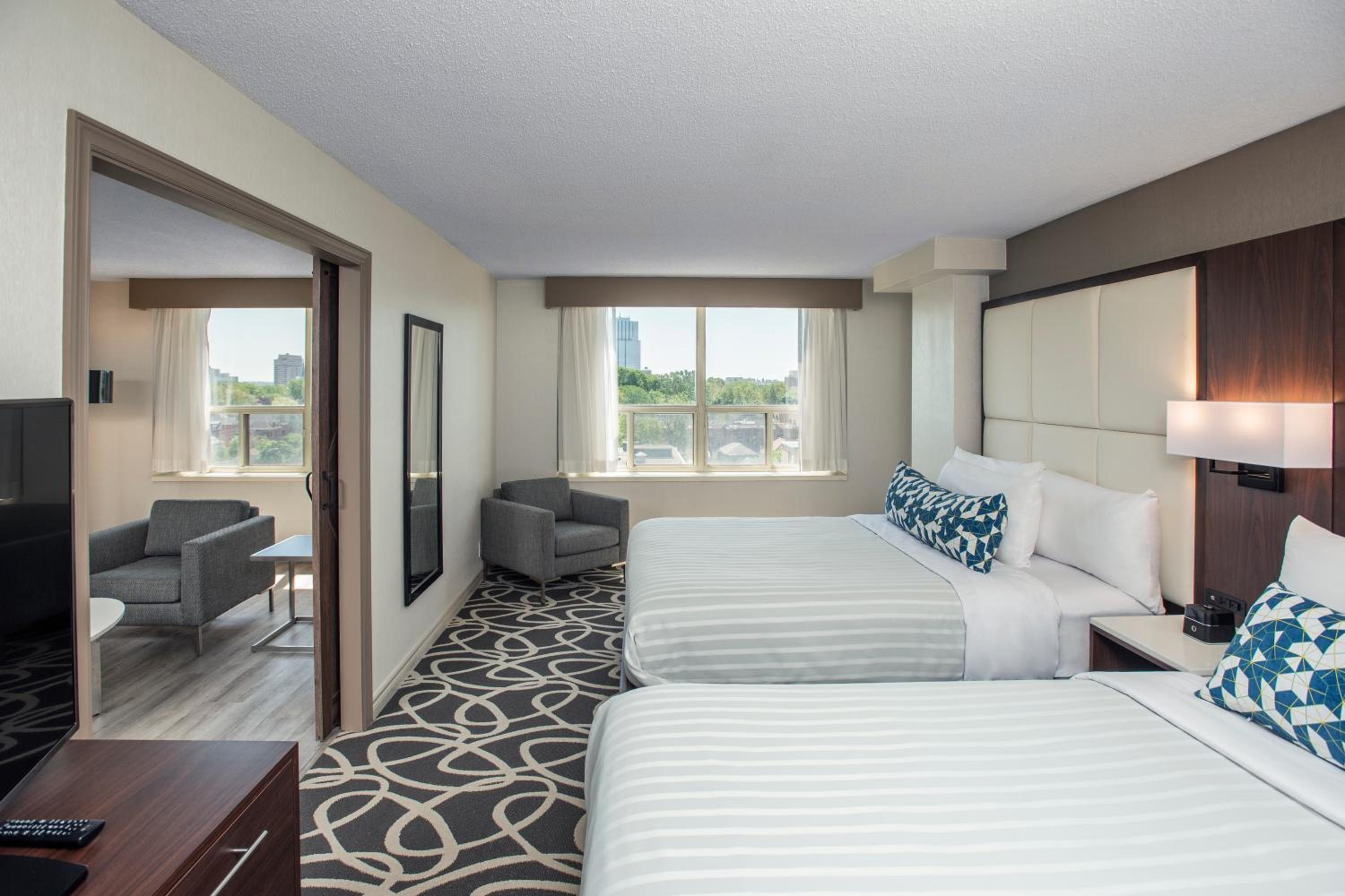 Lifestyle, Suite, 2 Queen Beds