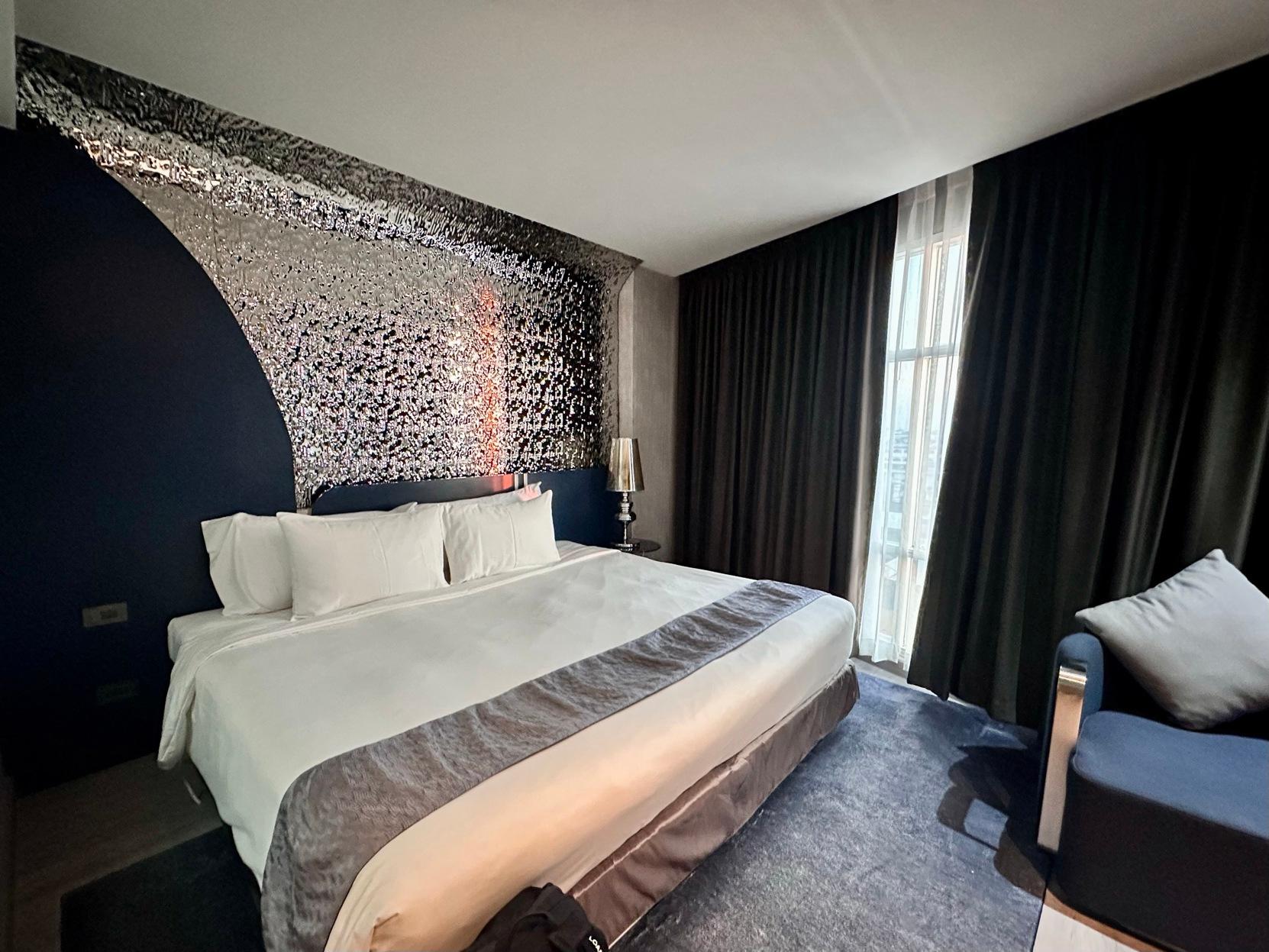 GRAND, DELUXE, DOUBLE BED