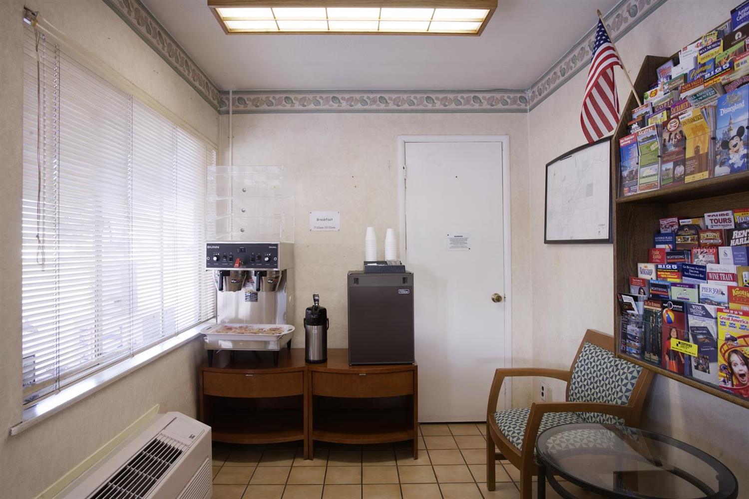 Americas Best Value Inn Livermore 7/8