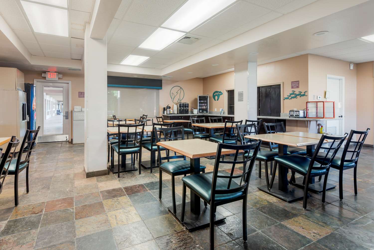 Turquoise Inn and Suites Cortez near Mesa Verde 30/42