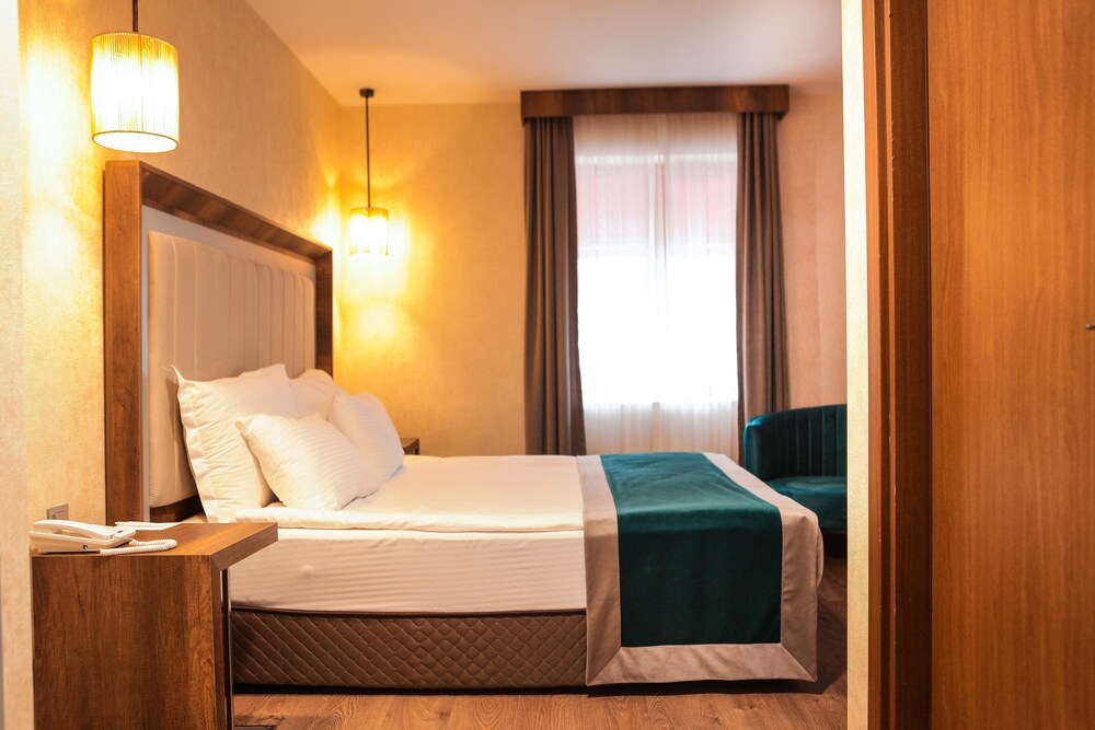 The Life Hotel & Spa 25/71