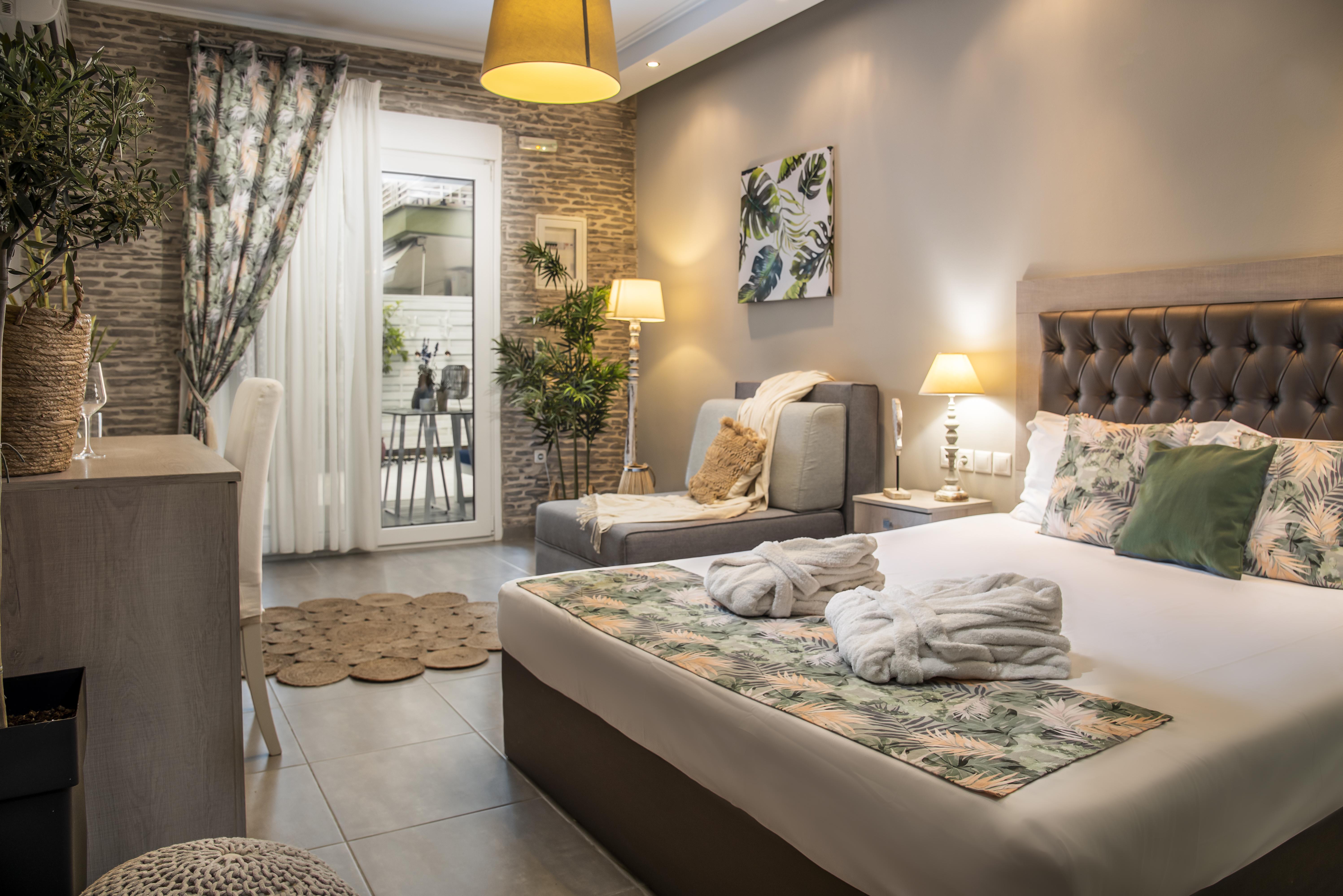 Garden, Junior Suite, Private Garden, Aqua Mare Hotel 2/2