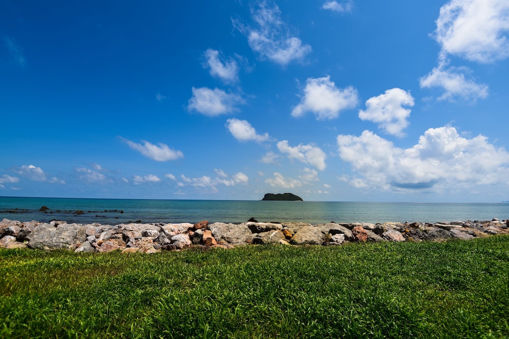The Beach Resort & Residence 40/47