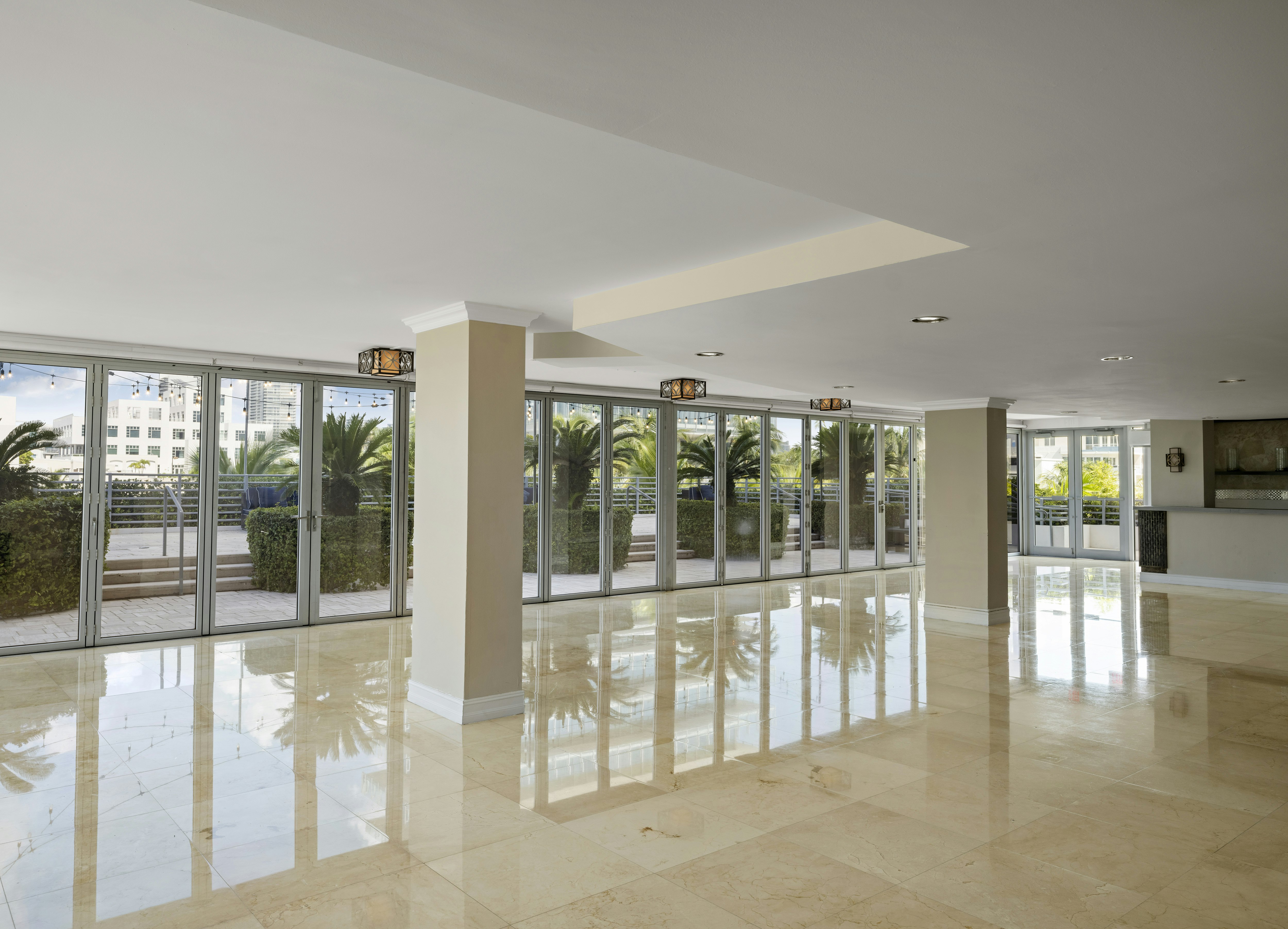 Hilton Bentley Miami South Beach Hotel 1/50