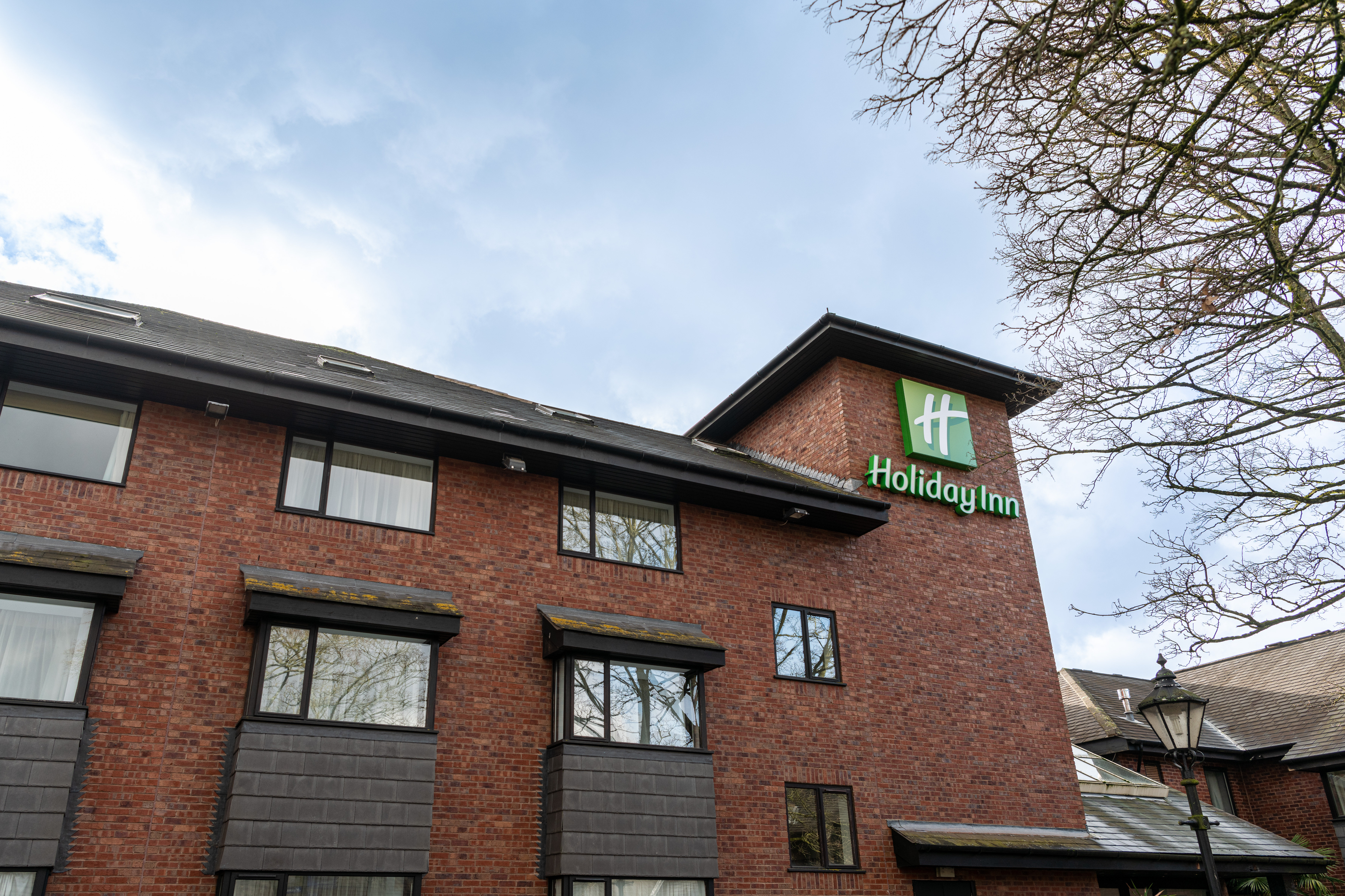 Holiday Inn Manchester - Oldham, an IHG Hotel 2/48