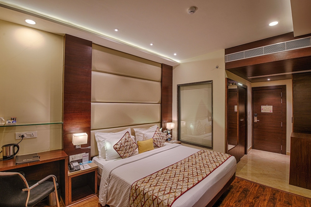Hotel Lilac 20/37