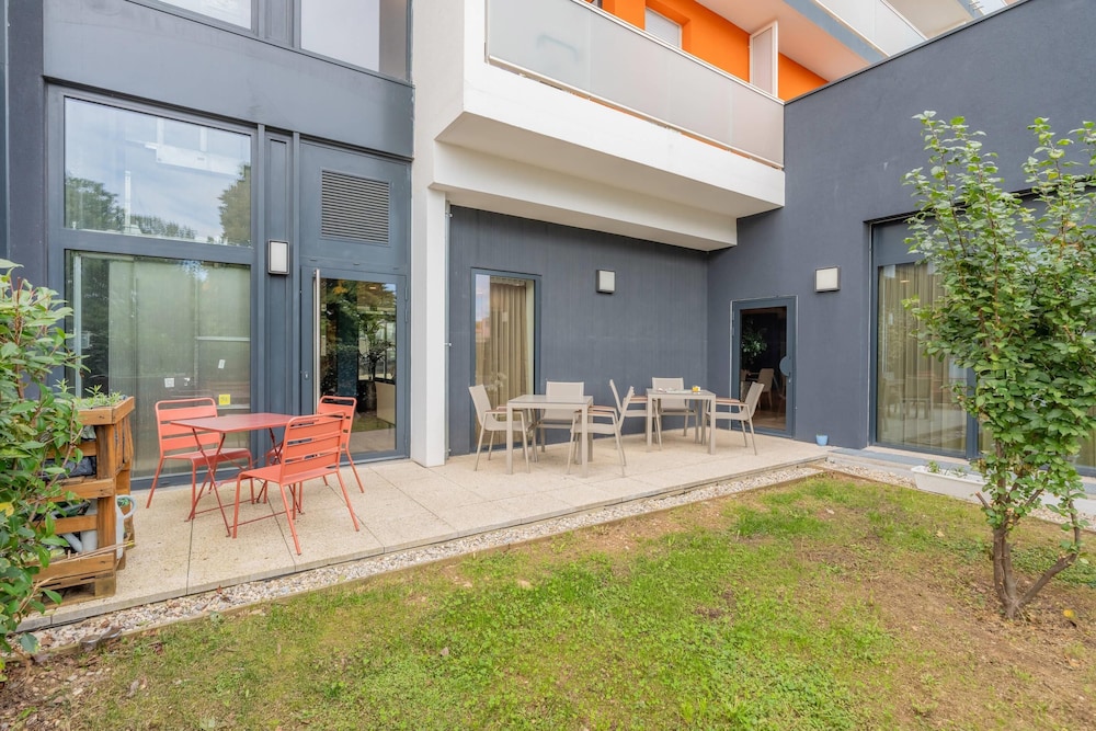 Quality Aparthotel Villefontaine 28/33