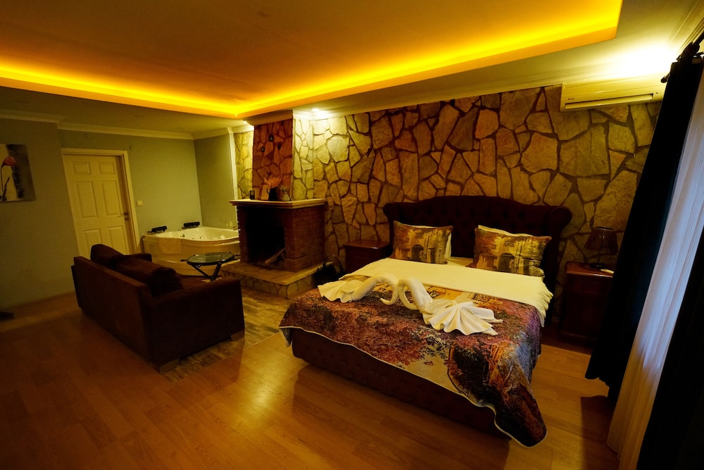 Alesta Butik Otel 5/36