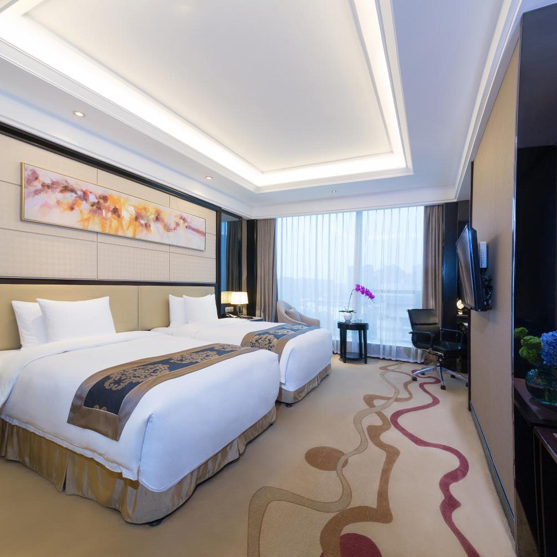 Chengdu Dading Century Hotel 13/55