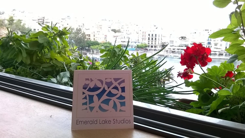 Emerald Lake Studios 17/41