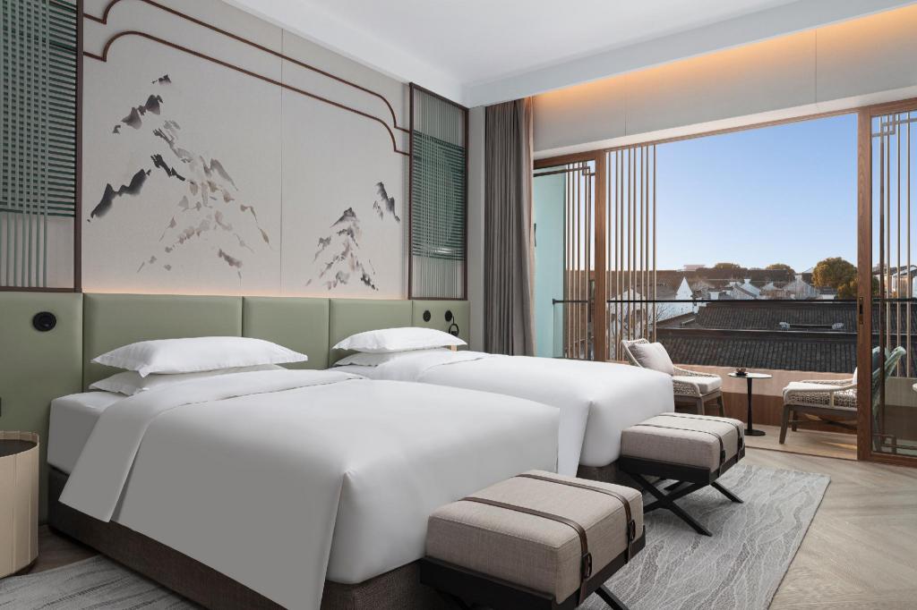 Mountain, Deluxe, Pavilion, 2 Double Beds, Balcony