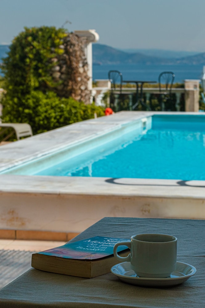 Hotel-Mistral Aegina 19/50
