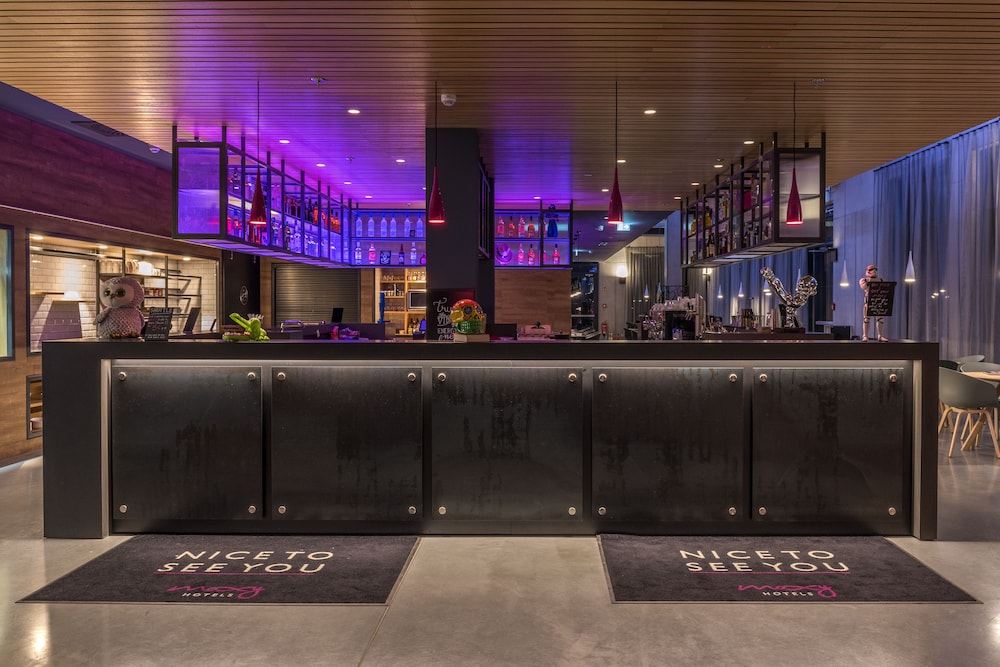 Moxy York 4/50