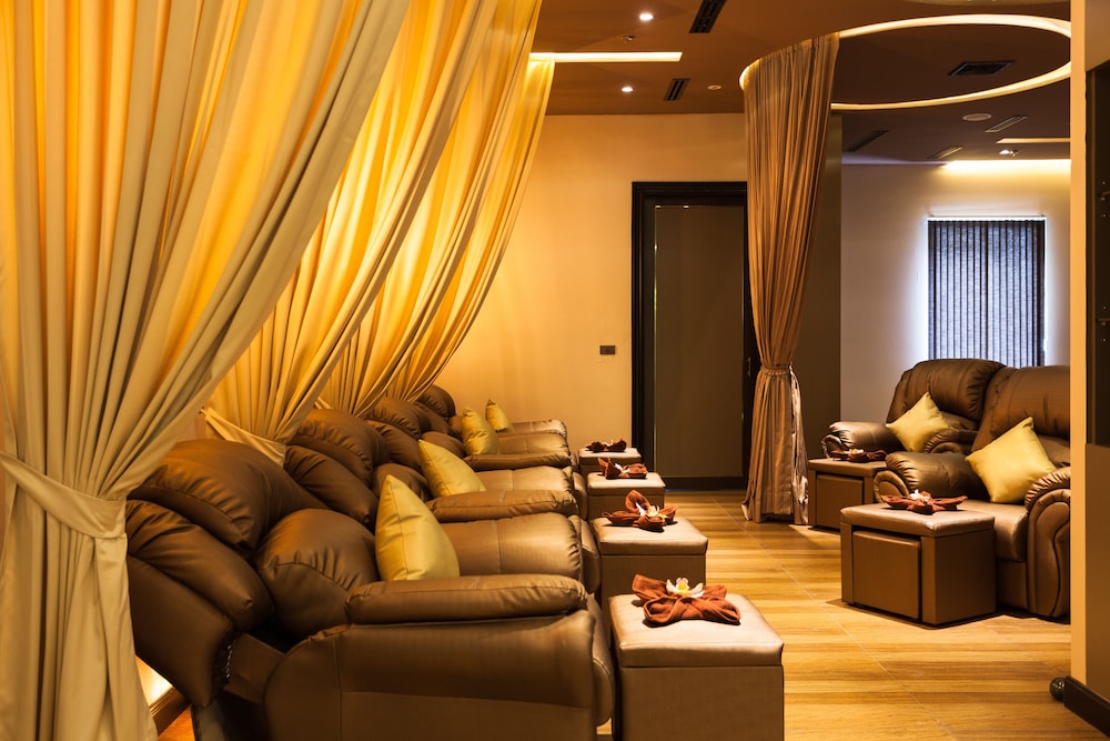 Grand 5 Hotel Plaza Sukhumvit Bangkok 43/63