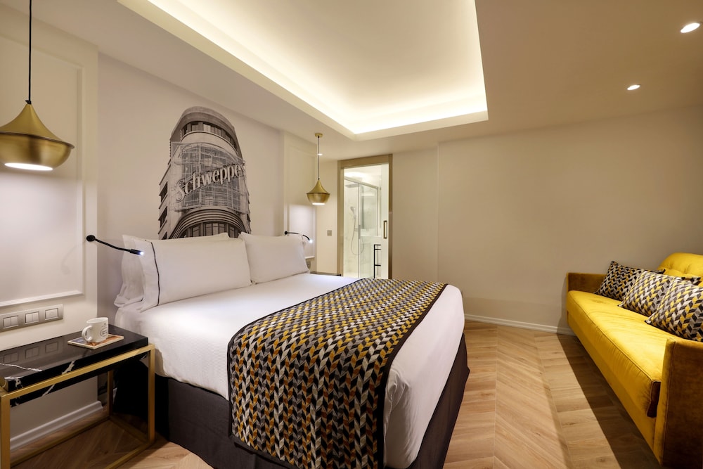 Eurostars Madrid Gran Via 23/84