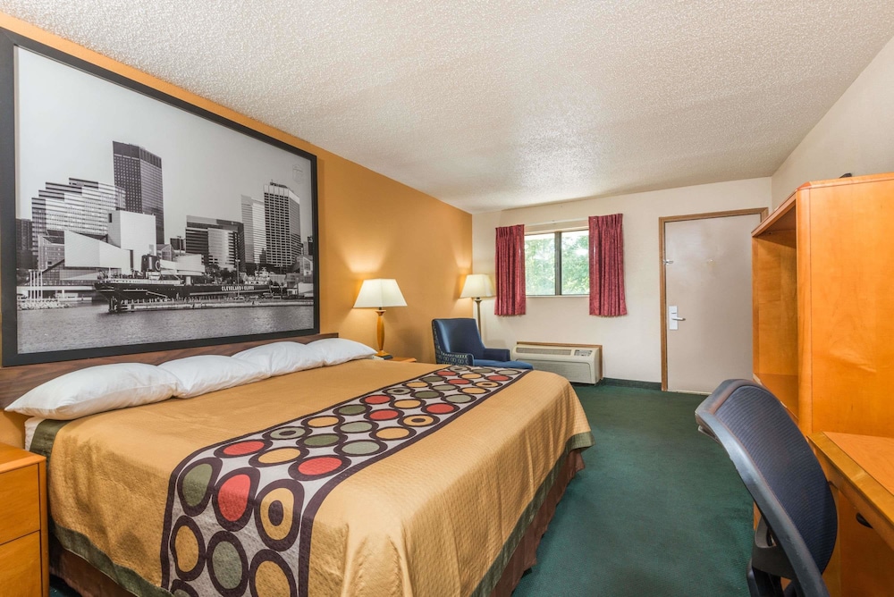 WestSpring Inn - Westlake Cleveland 8/36