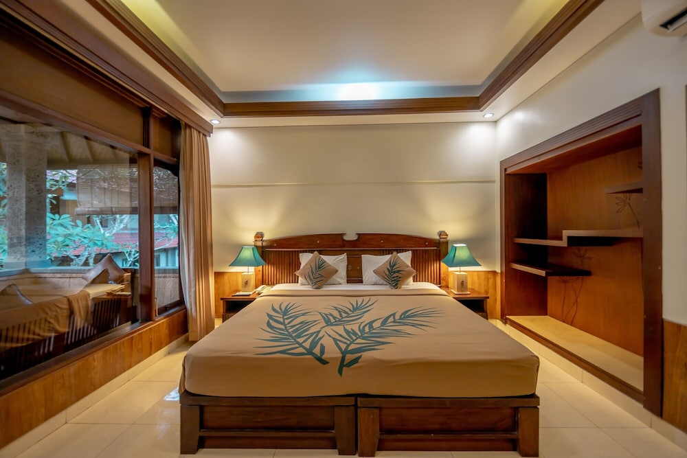 STANDARD, DOUBLE OR TWIN BED, POOL VIEW
