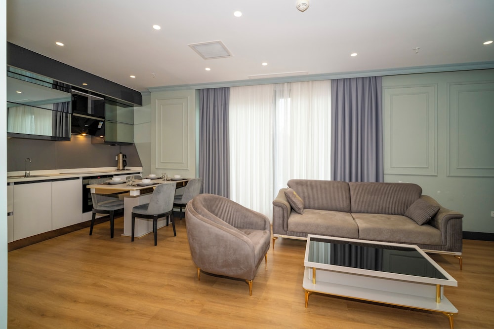 Rusel Park Residence 28/50
